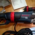 Угловая шлифмашина Bosch GWS 26-230 LVI